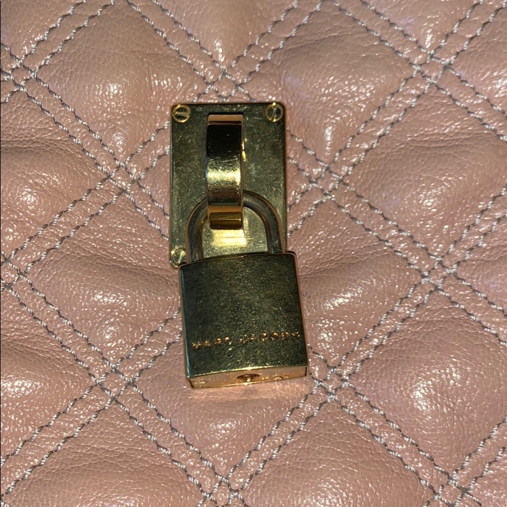 Perfect Spring Handbag Authentic Marc Jacobs - image 2